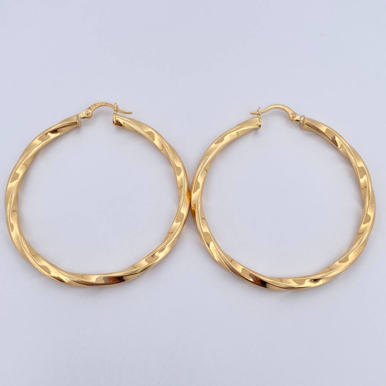 Candongas Mai 6.05gr / 5cm / Rayadas Oro Amarillo 18K &