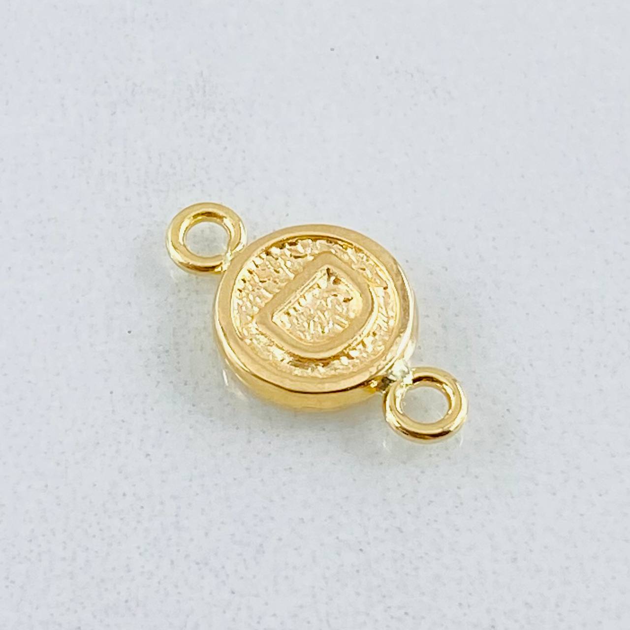 Charm Letter D 0.35gr / 1/2 in / 18K Gold