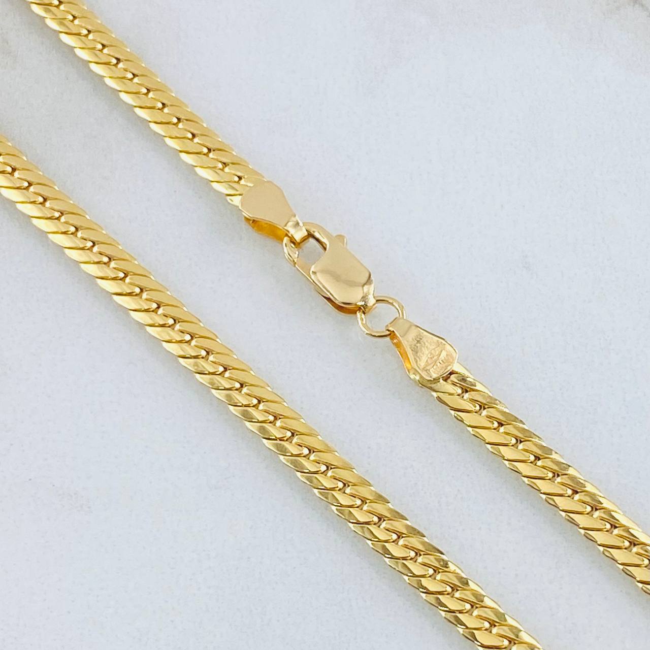 Flat Snake Chain 9.55gr / 23 1/2 in / 18K Gold +3 ©