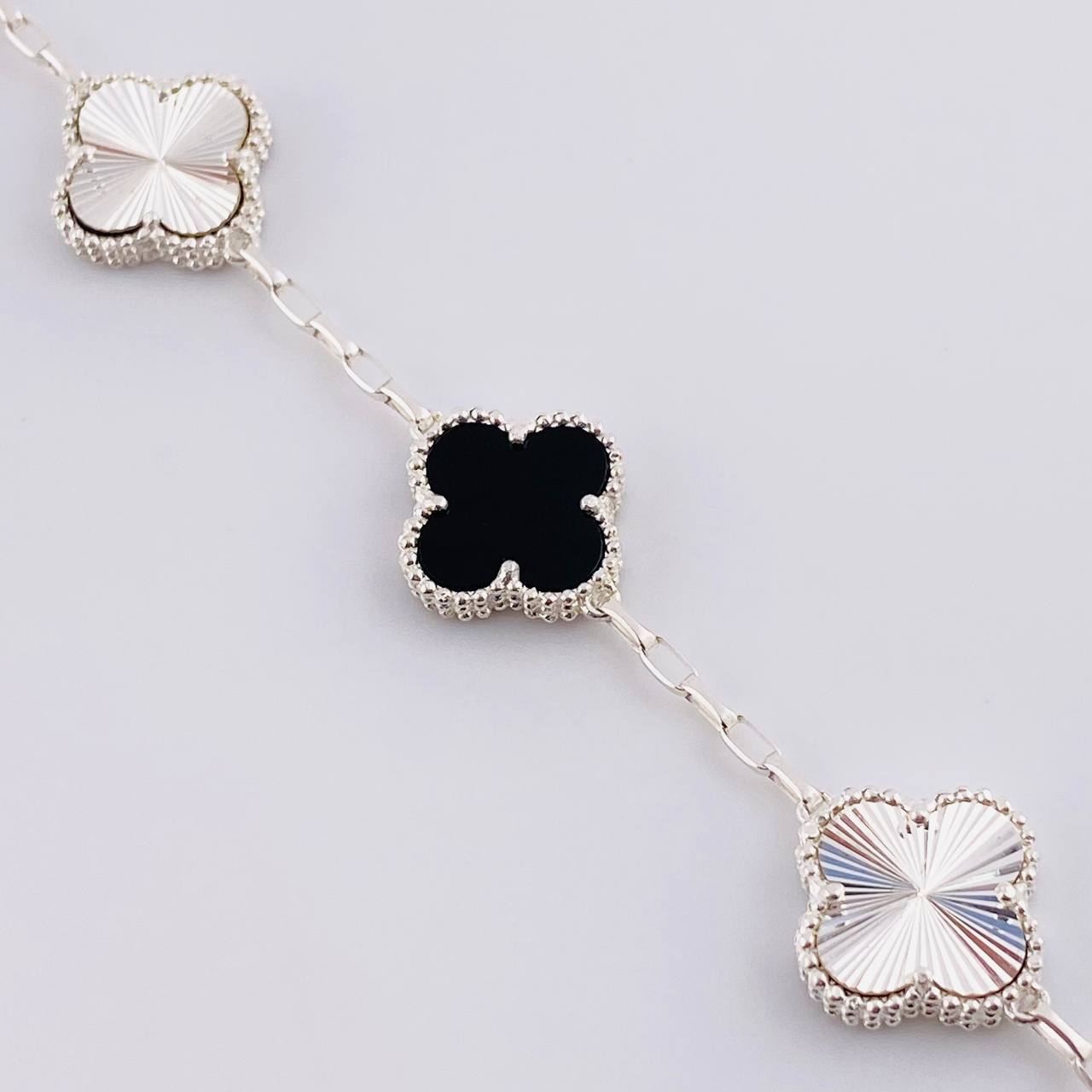 Adjustable Bracelet Double-Sided Clover Box 12.45g / 7 3/4 in - 7 1/4 in / 1.9mm Silver 925