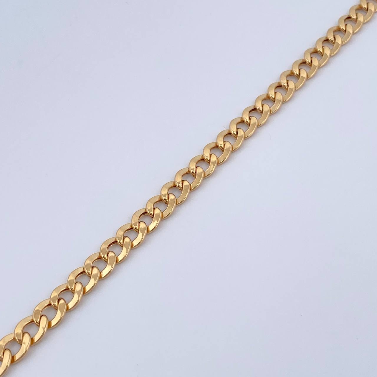 Pulso Cubano 4.7gr / 21.7cm / +0 Oro 18K &
