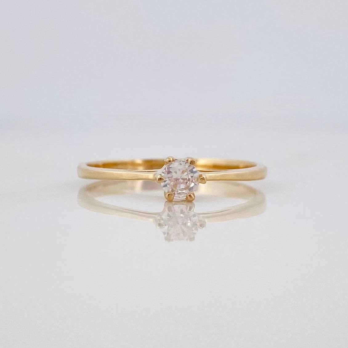 Solitaire Ring 1.6 g / T7 Yellow Gold 18K