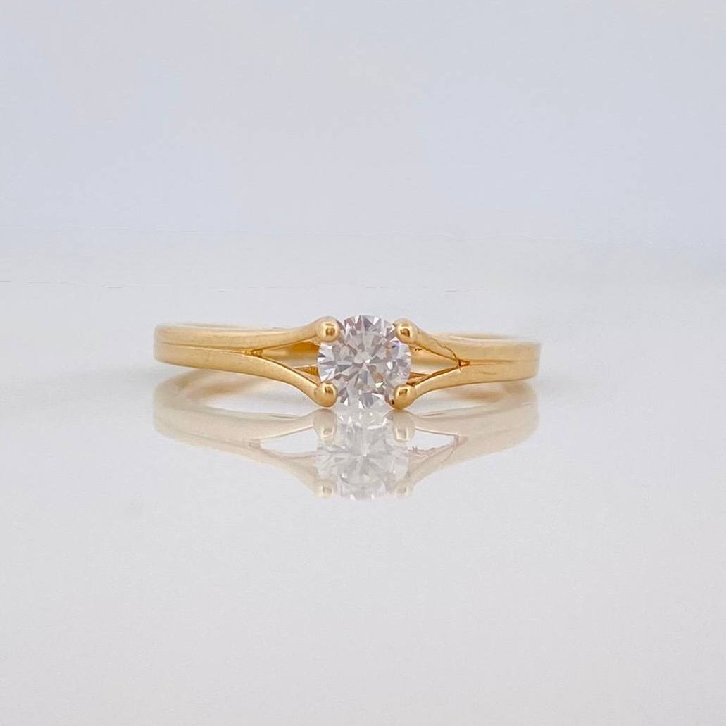 Solitaire Ring 1.6 g / T5 Yellow Gold 18K