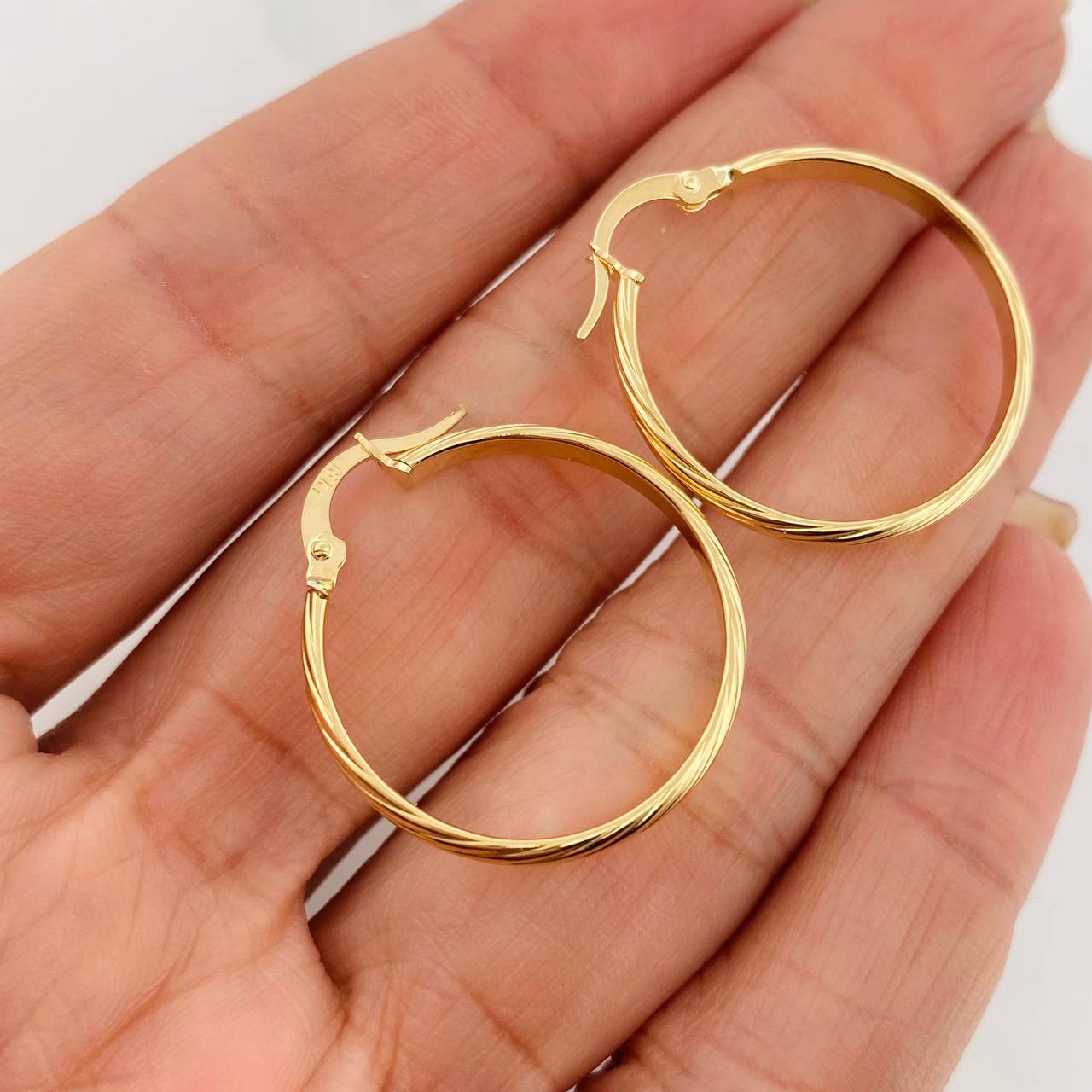 Hoop Earrings Mary 1.85 g / 1 in Yellow Gold 18K