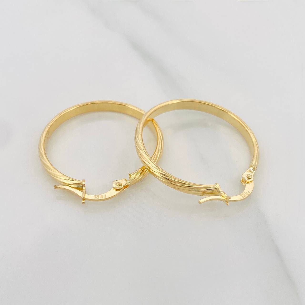Hoop Earrings Mary 1.85 g / 1 in Yellow Gold 18K