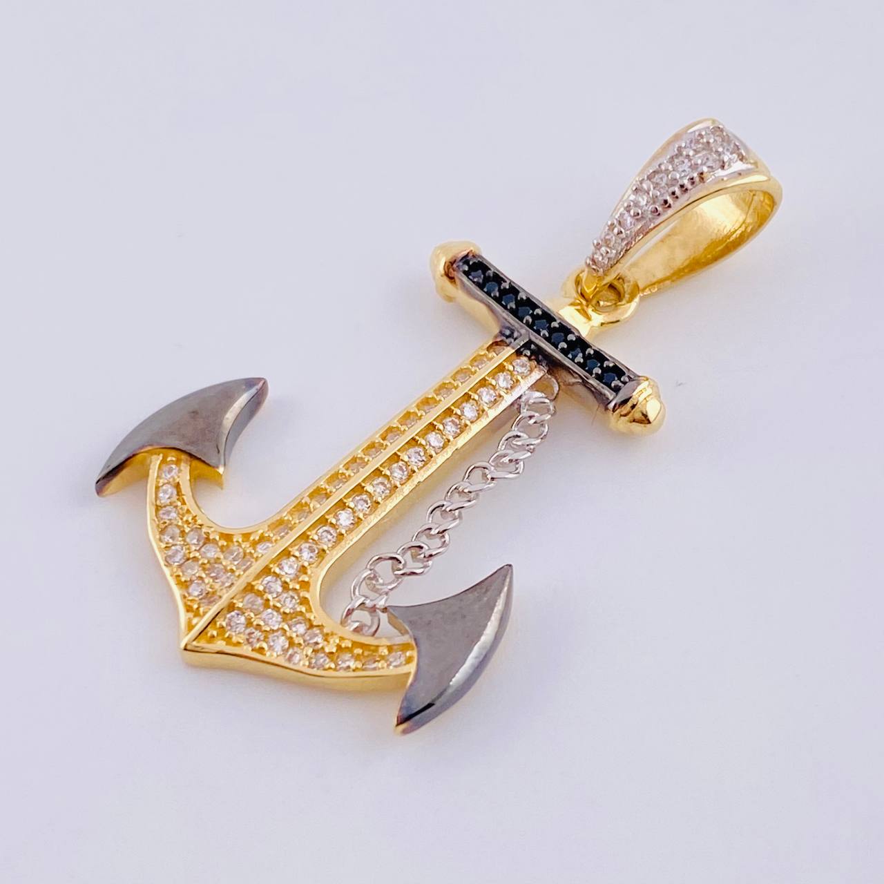 Dije Ancla 4.2 g / 1 1/2 in Oro Amarillo 18K
