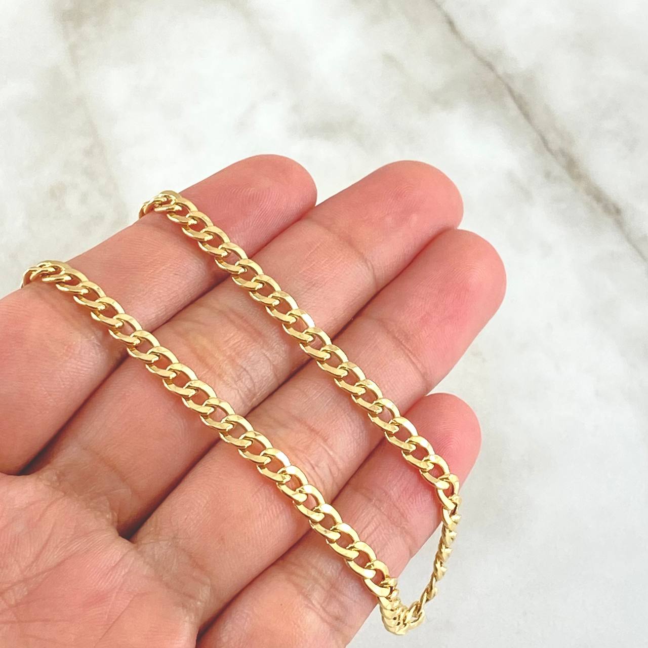Cadena Cubana 8.25gr / 60cm / 4.2mm Oro Amarillo +0 18K