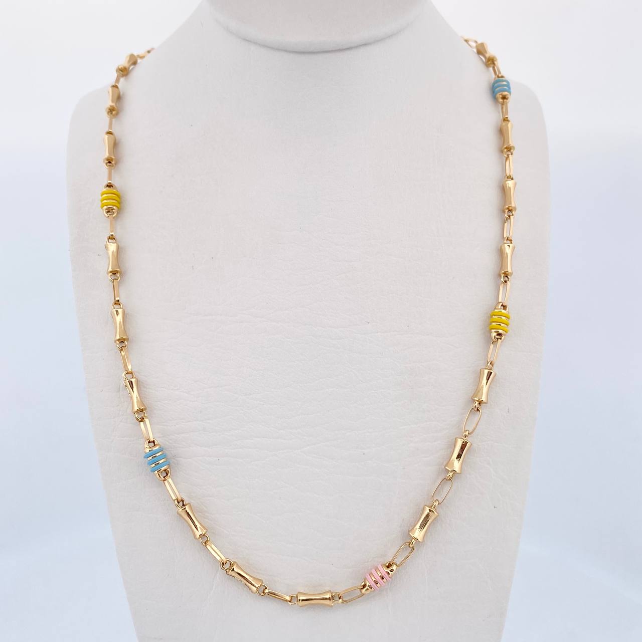 Cadena Rustica Barril  7.3gr / 50.7cm / 3.3mm Circones De Colores Oro Amarillo 18K $