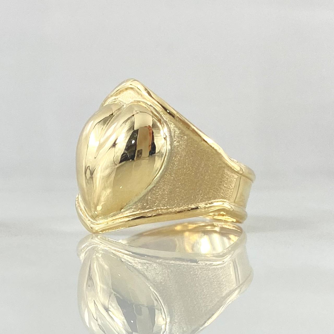Heart Ring 2.15gr / Size 7 3/4 / 18K Gold *