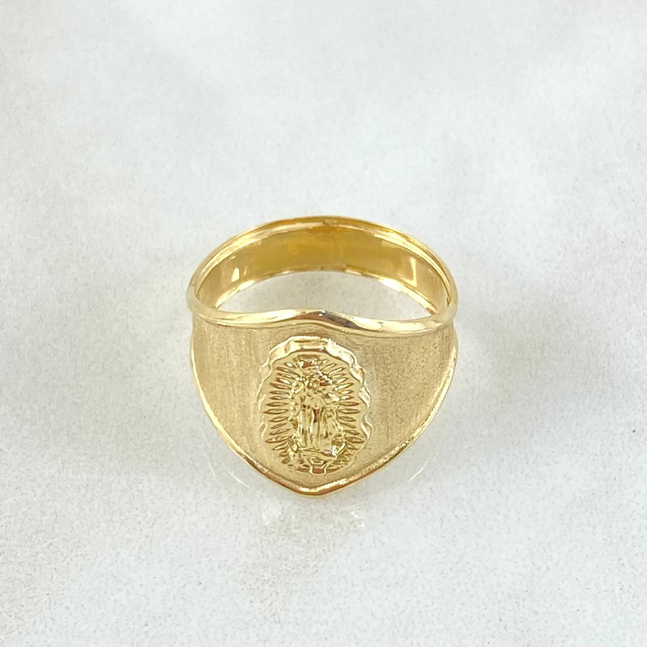 Virgin Guadalupe Ring 2.05gr / Size 7 1/2 / 18K Gold ©
