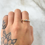 Trio Ball Ring 1.3gr / Size 7 1/2 / 18K Gold -