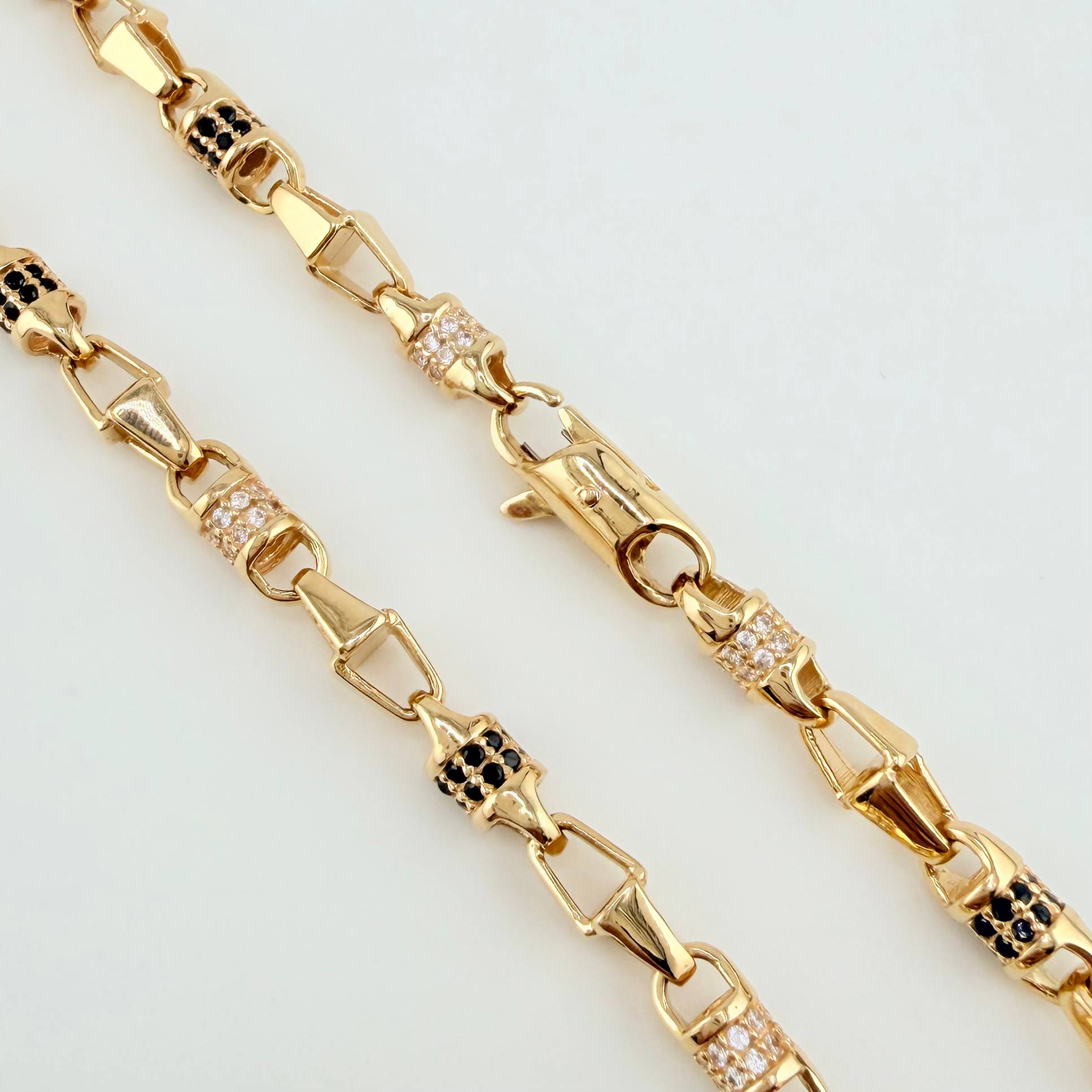 Rustic Dubai Chain 46.45gr / 25 1/2 in / 4mm Yellow Gold Nac.Esp. 18K *