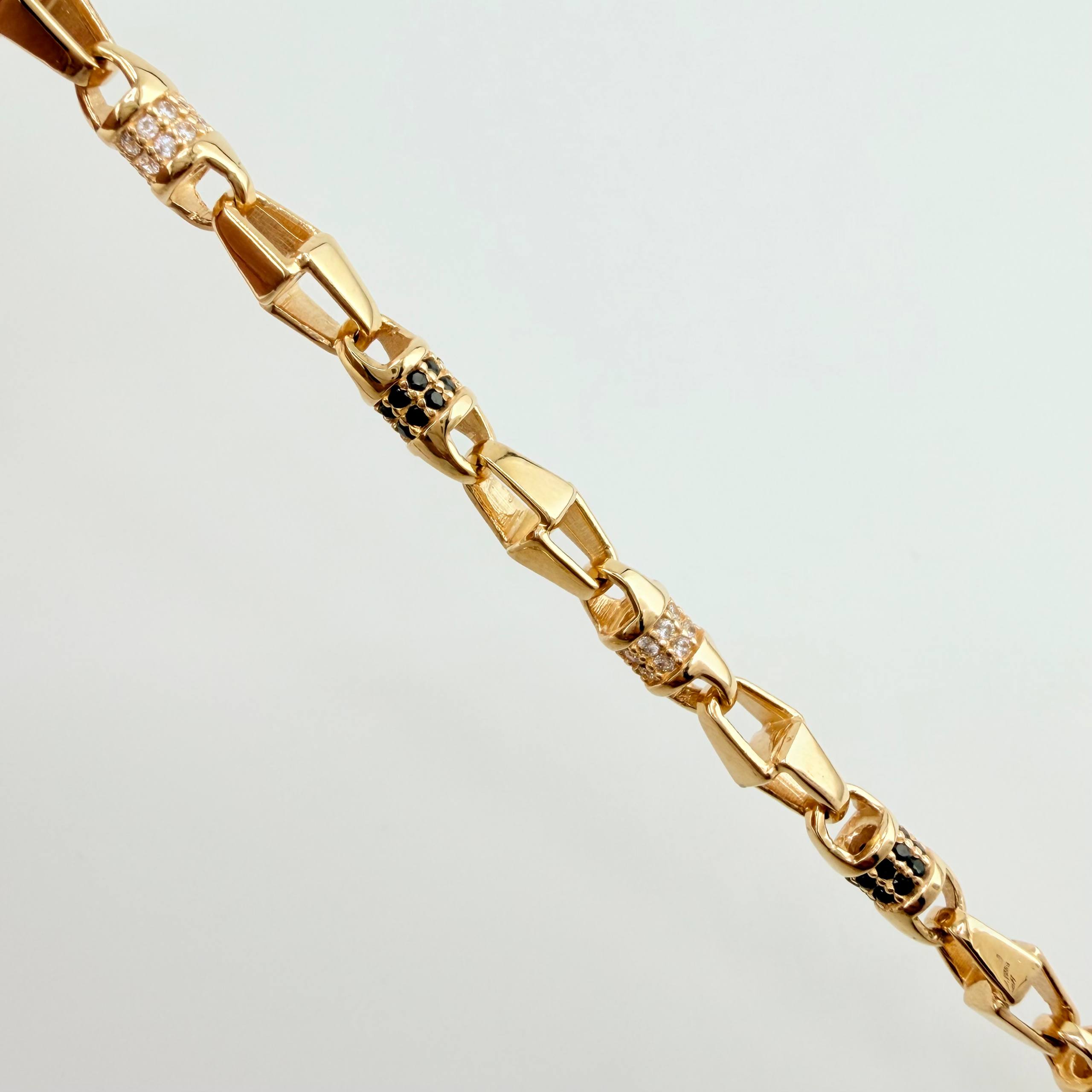 Rustic Dubai Chain 46.45gr / 25 1/2 in / 4mm Yellow Gold Nac.Esp. 18K *