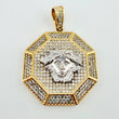 Dije Medusa 11.15gr / 1 1/2 in / Dos Oros Amarillo Blanco 18K *