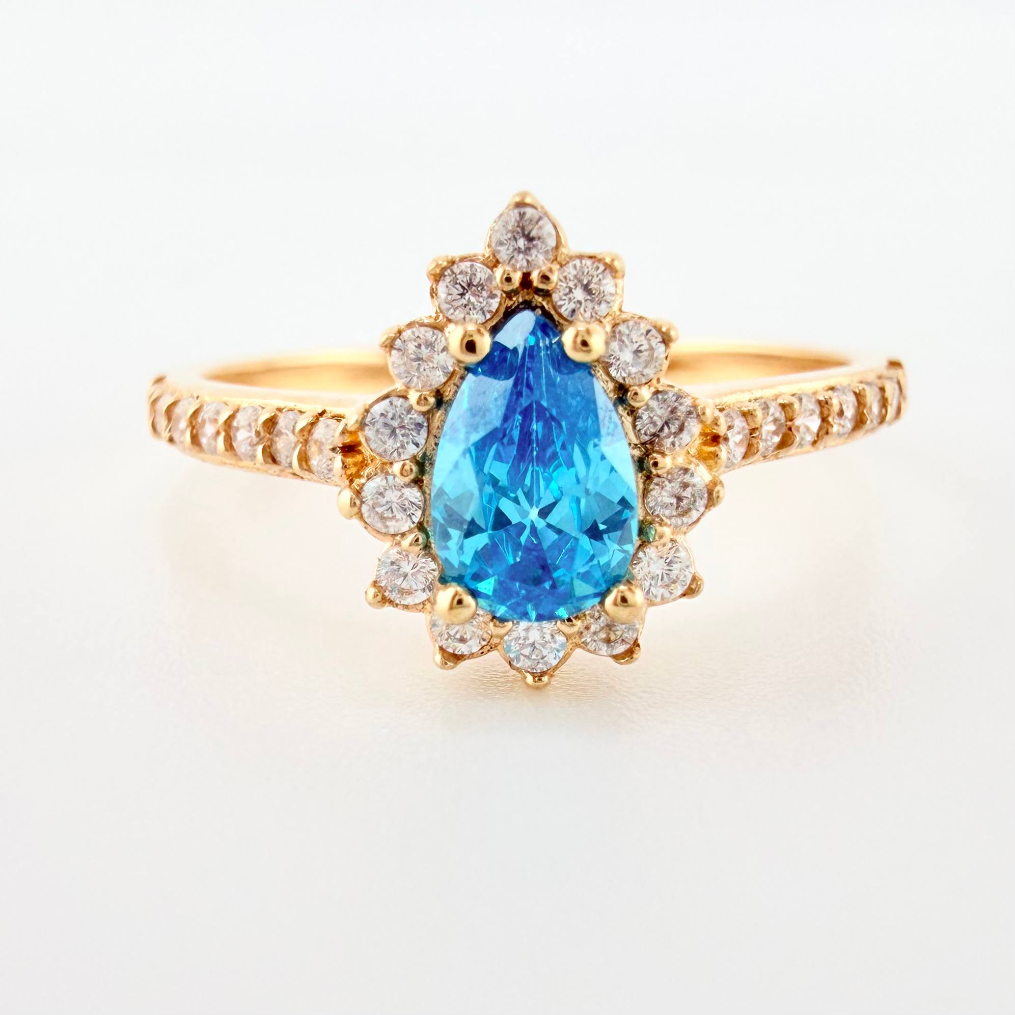 Anillo Halo Gota 2.4gr / T7 / Oro Amarillo 18K ©