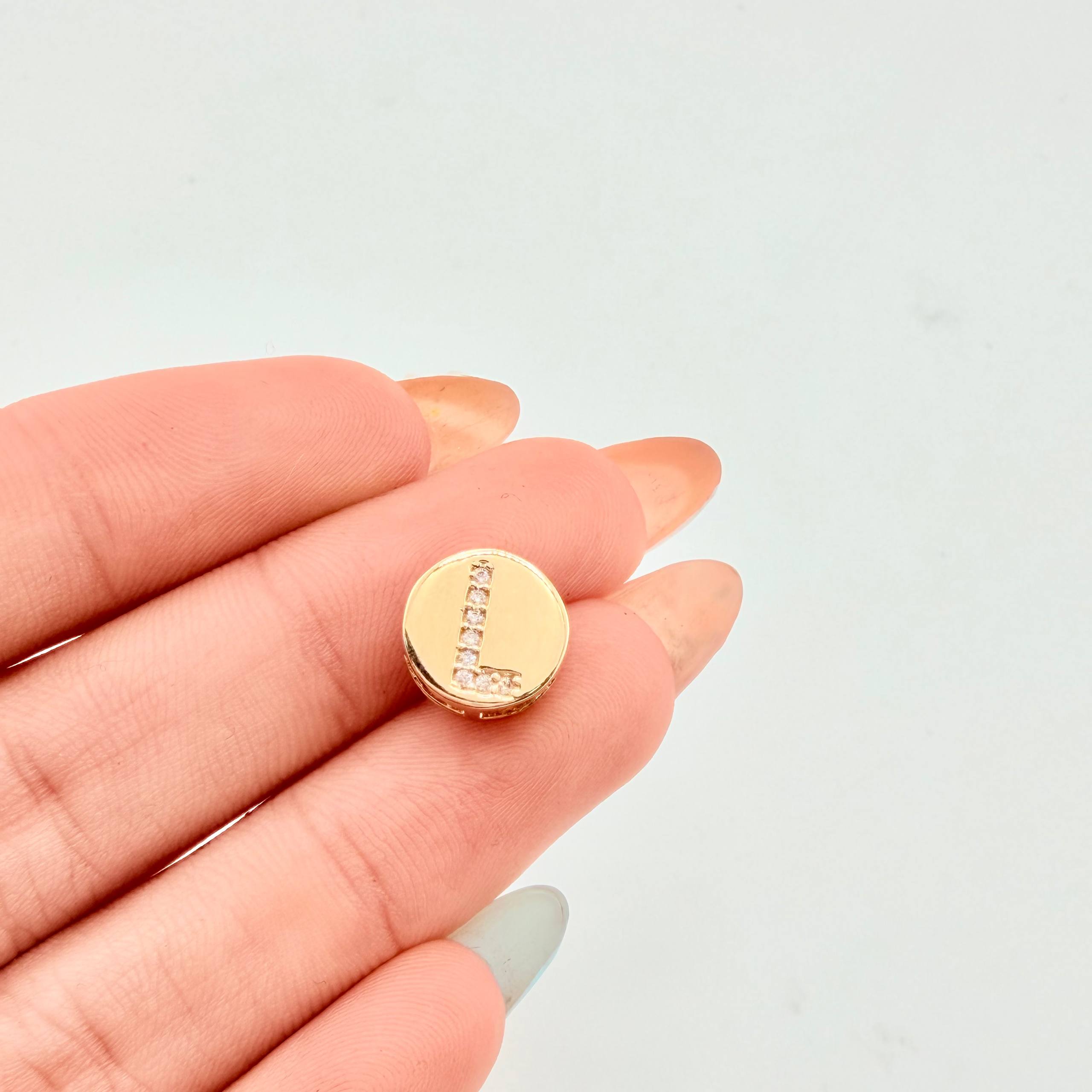 Dije Herraje Letra L 1.5gr / 1/2 in / Oro Amarillo 18K