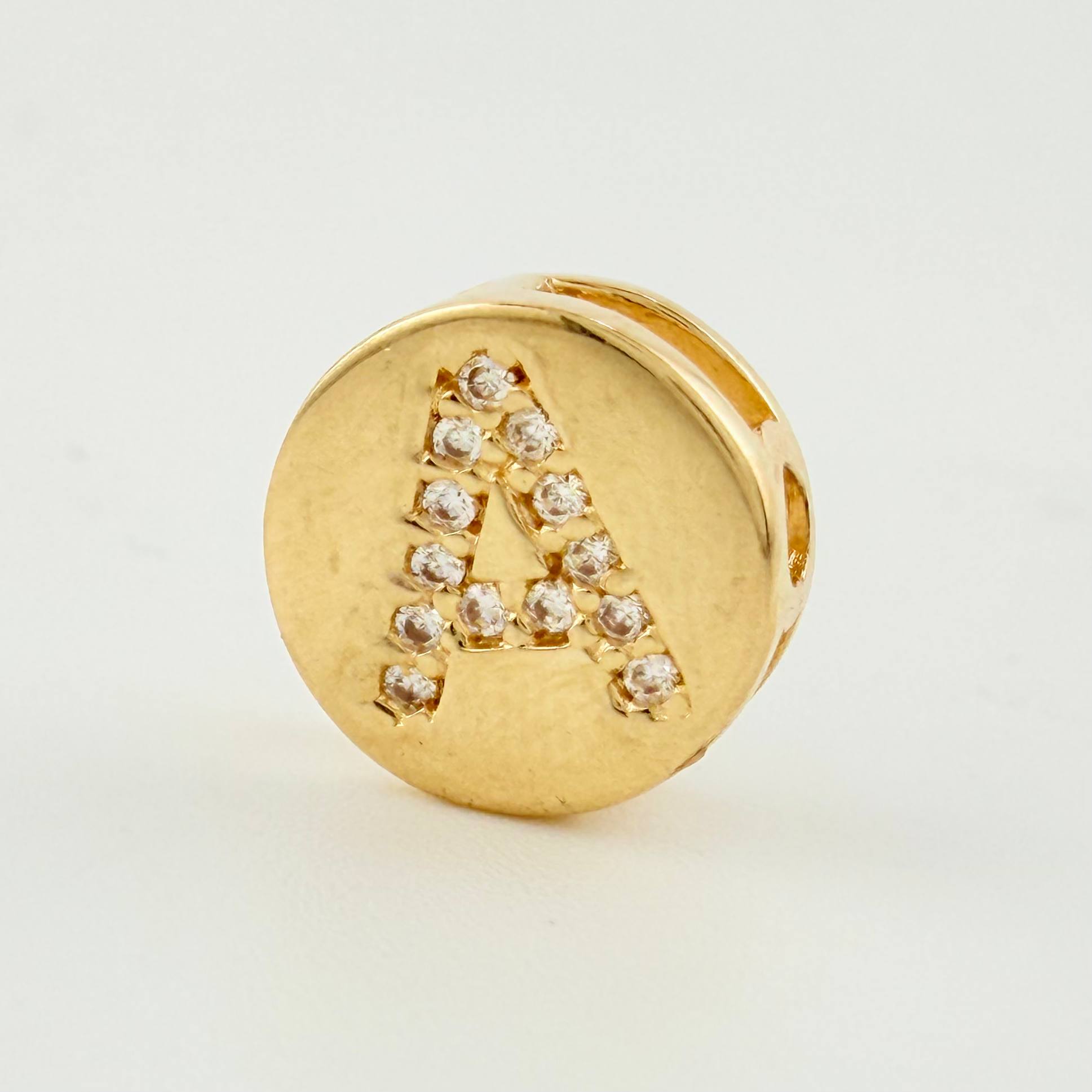 Dije Herraje Letra A 1.55gr / 1/2 in / Oro Amarillo 18K