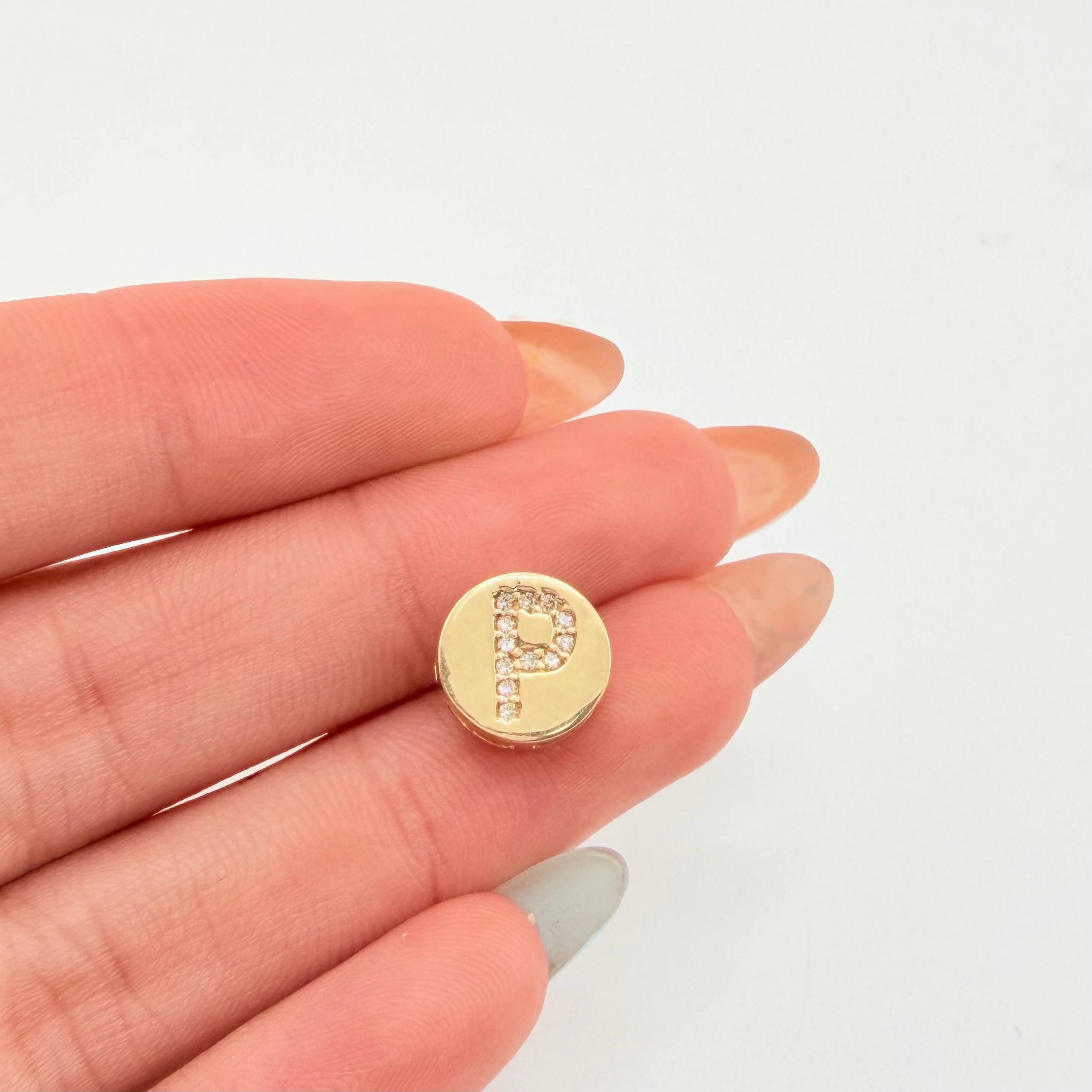 Dije Herraje Letra P 1.5gr / 1/2 in / Oro Amarillo 18K