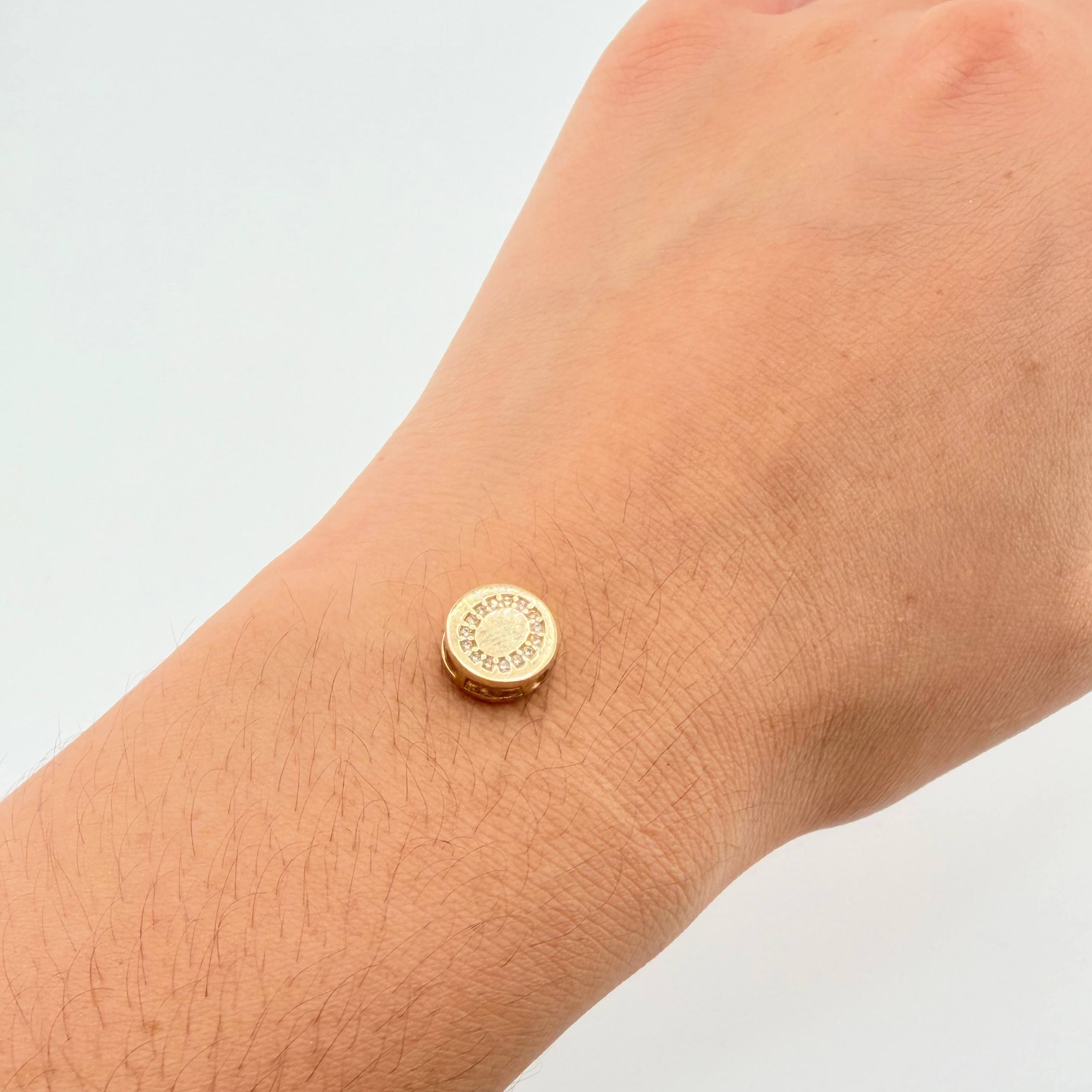 Dije Herraje Letra O 1.3gr / 1/2 in / Oro Amarillo 18K