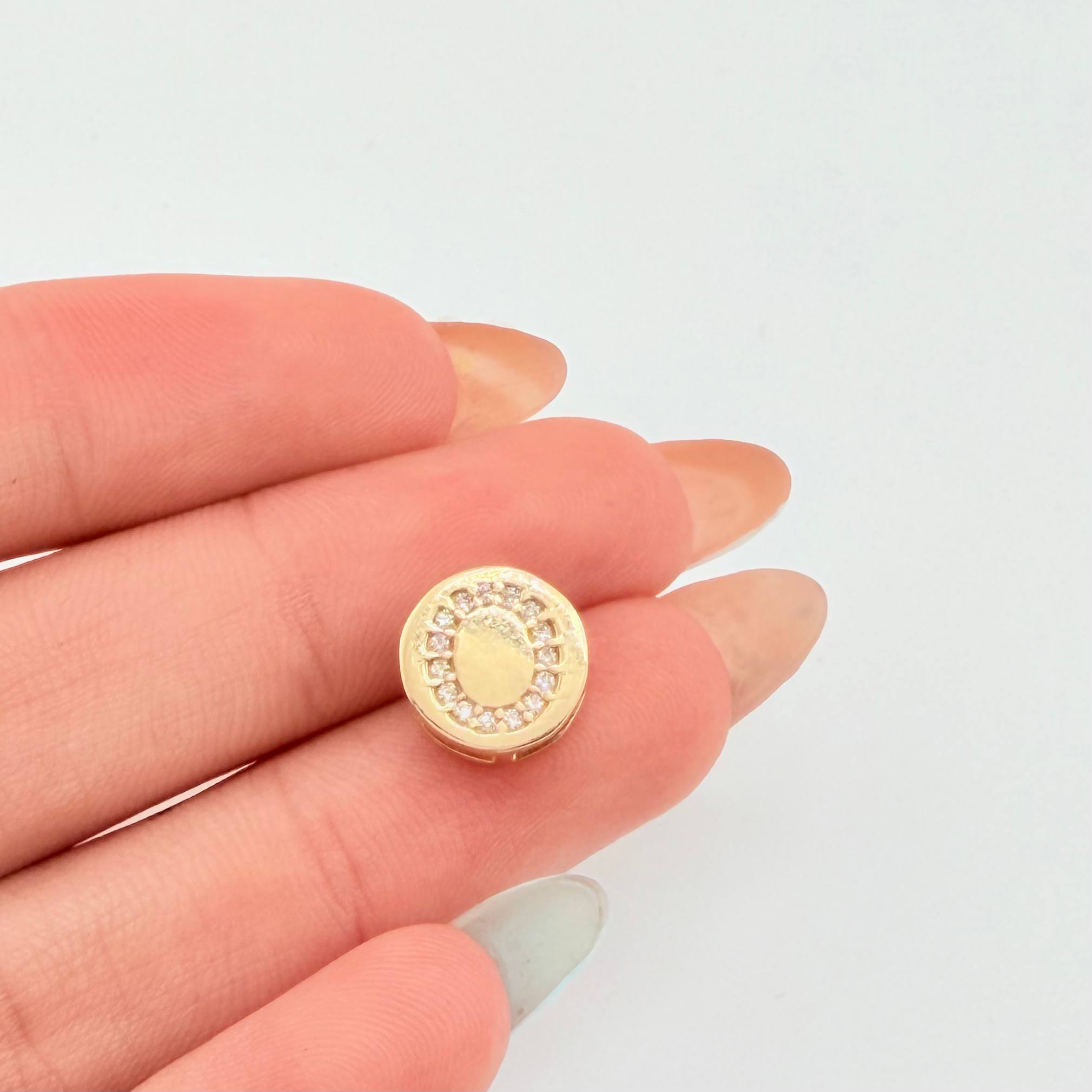 Dije Herraje Letra O 1.35gr / 1/2 in / Oro Amarillo 18K *