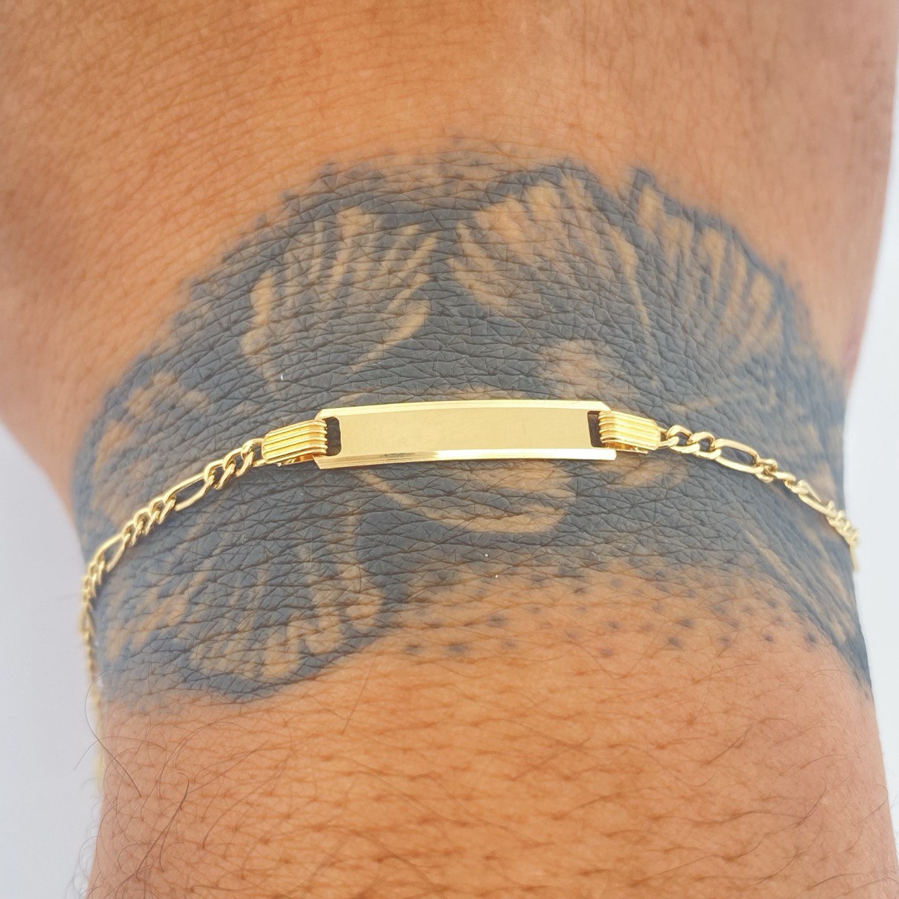 Baby Figaro Bracelet 1.45gr / 5 3/4 in / 18K Gold +1 &