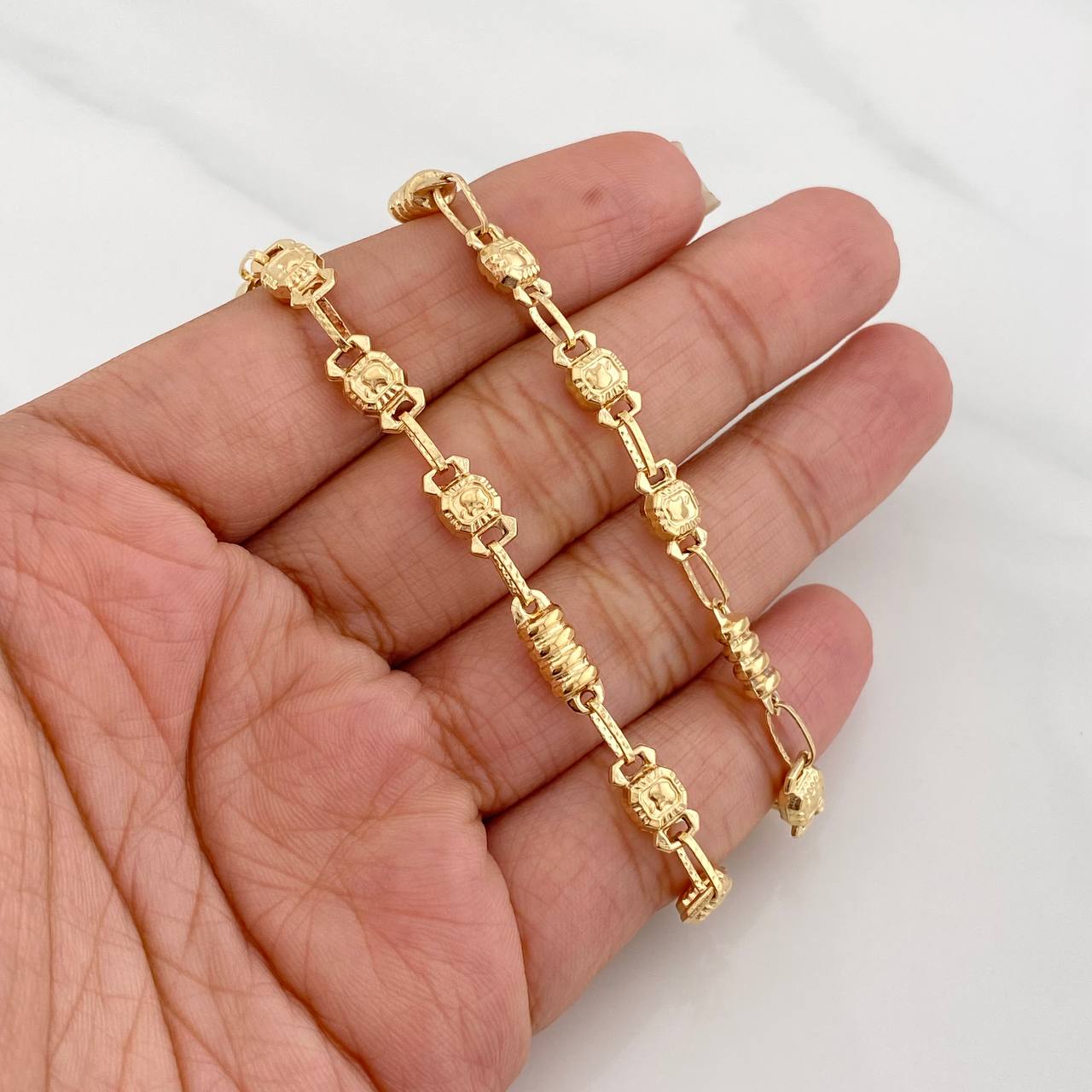 Cadena Rustica Barril Rayado 13.15g / 24 in / 4.6mm Oro Amarillo 18K