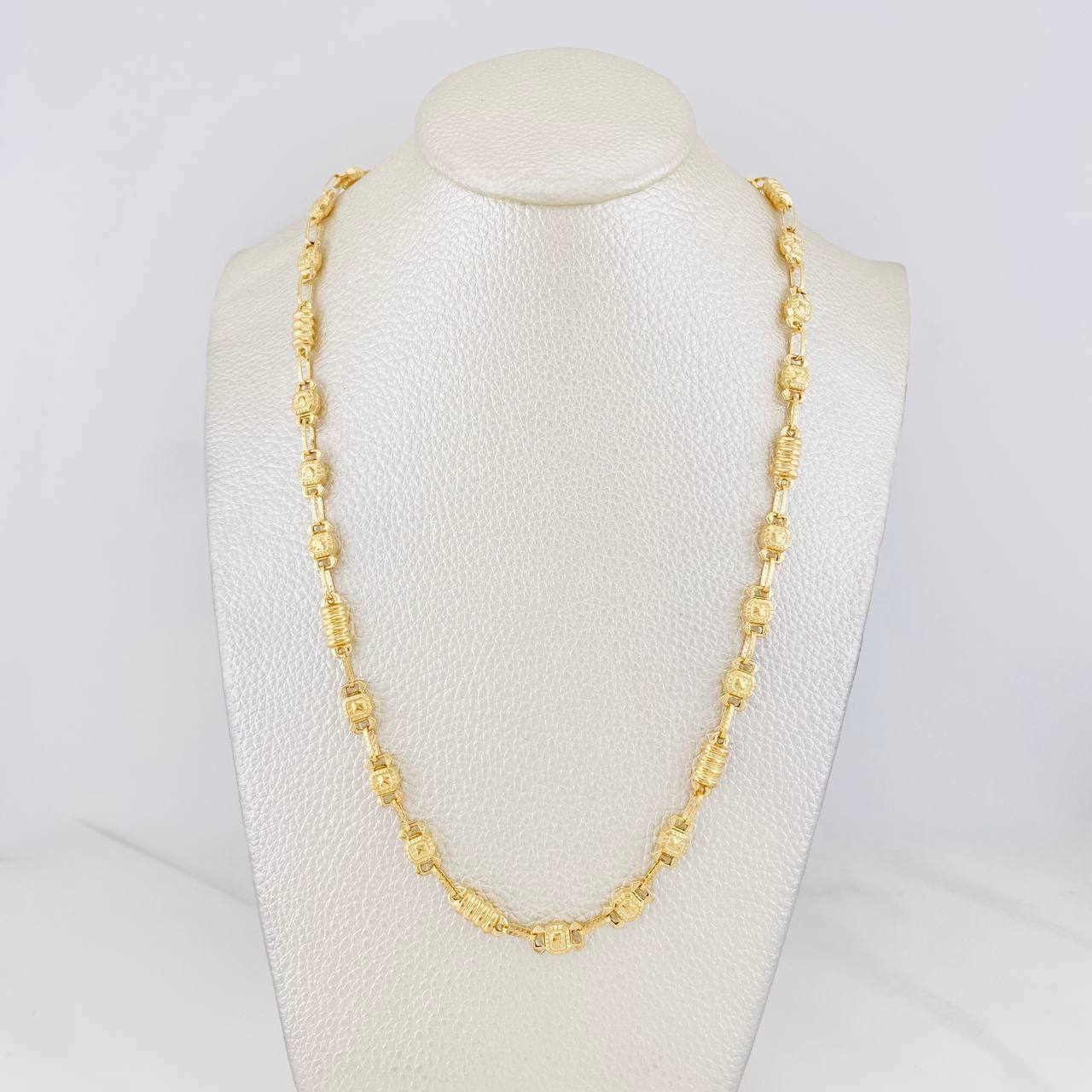 Cadena Rustica Barril Rayado 13.15g / 24 in / 4.6mm Oro Amarillo 18K