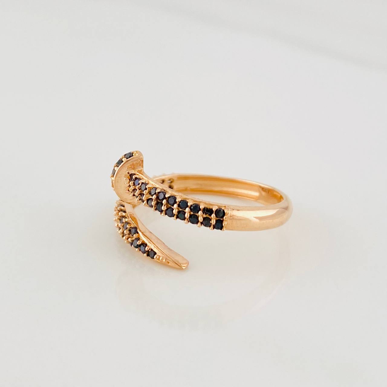 Anillo Clavo 2.6g / T8 Oro Rosa 18K