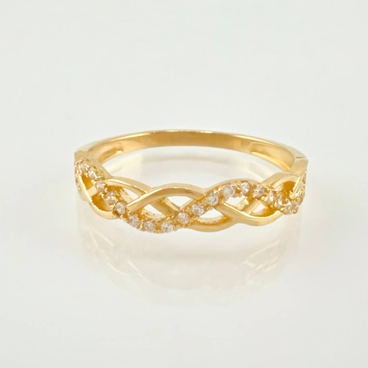 Anillo Multiples Infinitos 2.1 g / T7 1/2 Oro Amarillo 18K