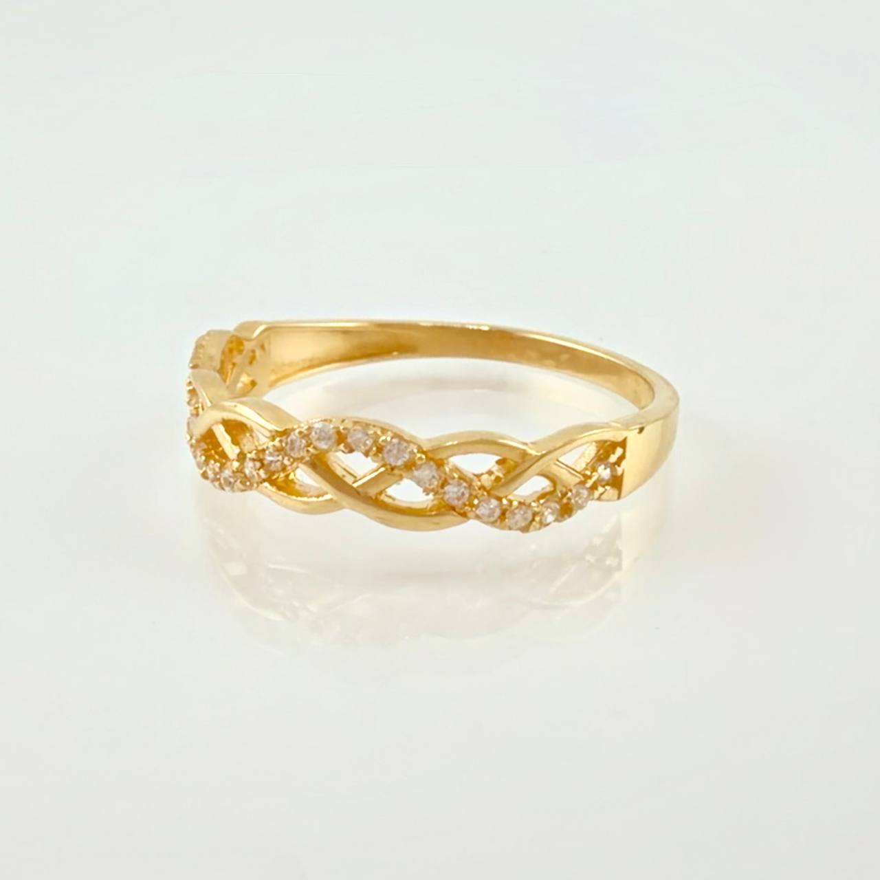 Anillo Multiples Infinitos 2.1 g / T7 1/2 Oro Amarillo 18K