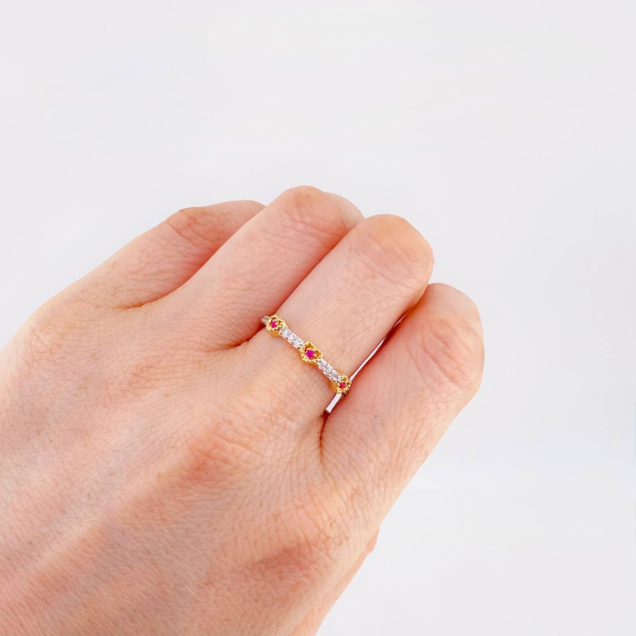 Anillo Trio De Corazones 1.95 g / T7 Oro Amarillo 18K