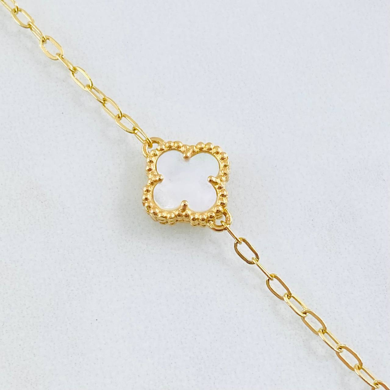 Classic Link Chain Clover White 8.55gr / 19 3/4 in / Yellow Gold Nac.Esp. 18K ©