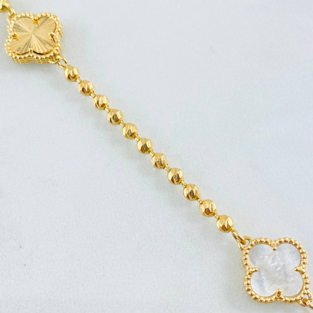 Military Chain Clover White 19.15gr / 17 3/4 in / 18K Gold ©
