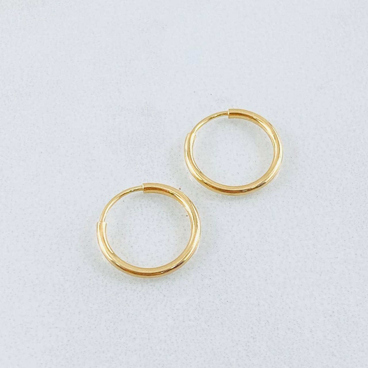 Candongas Aro Liso 0.45gr / 1/2 in / Oro Amarillo 18K