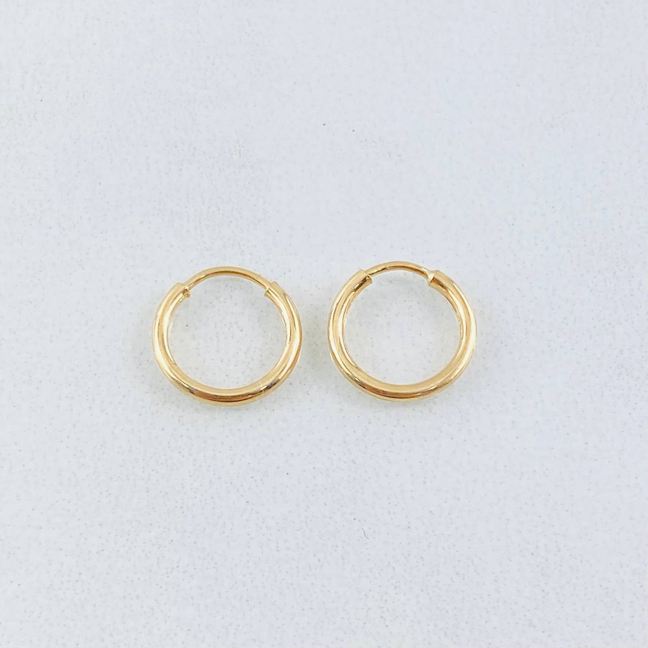 Candongas Aro Liso 0.45gr / 1/2 in / Oro Amarillo 18K