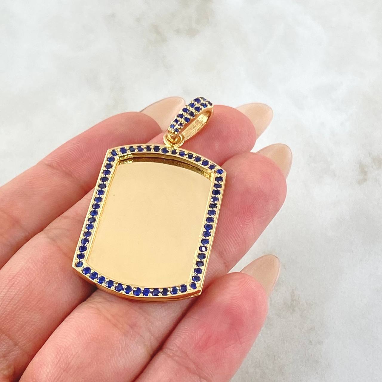 Dije Placa Rectangular 9.45gr / 1 3/4 in / Oro Amarillo 18K