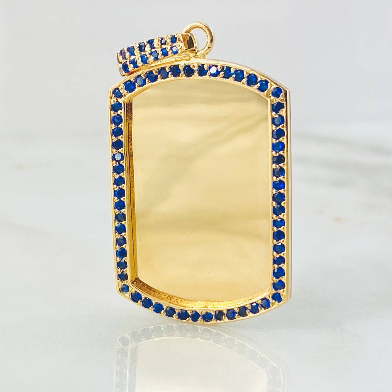 Dije Placa Rectangular 9.45gr / 1 3/4 in / Oro Amarillo 18K