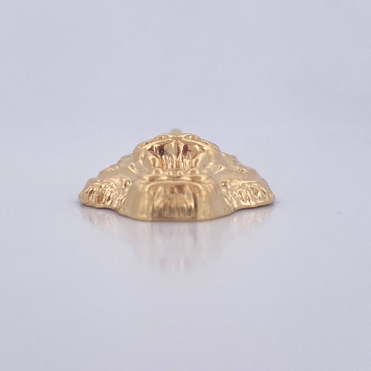 Pendant 2.2gr / 1.4in / +4 18K Gold $