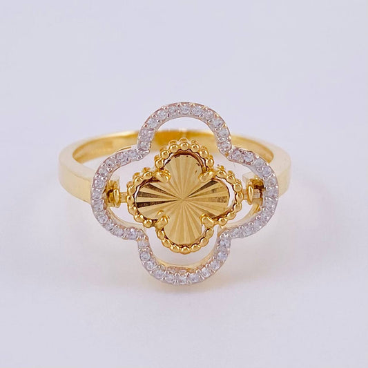 Anillo Trebol Diamantado Rotatorio 3.8 g / T7 1/2 Tres Oros 18K