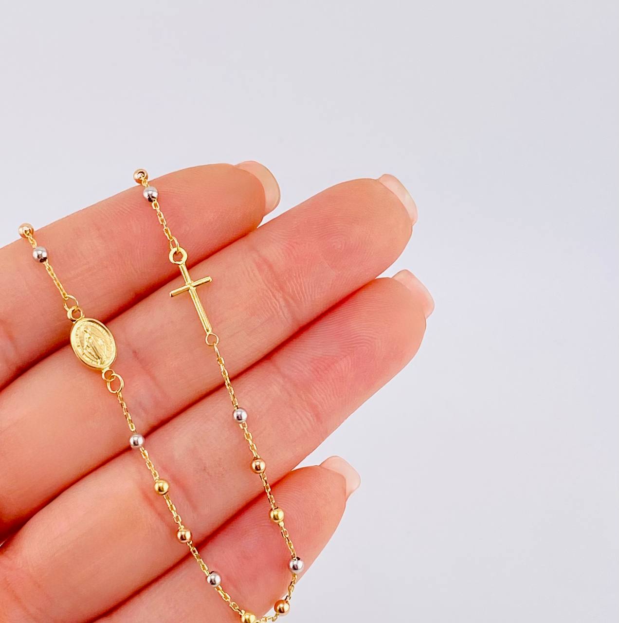 Cadena Denario Virgen Milagrosa Y Cruz Lisa 2.9 g / 17 3/4 in Tres Oros 18K