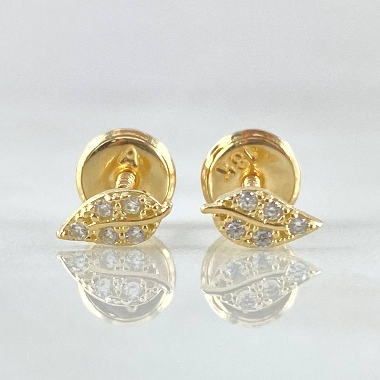 Stud Earrings Leaf 0.6gr / 18K Gold *