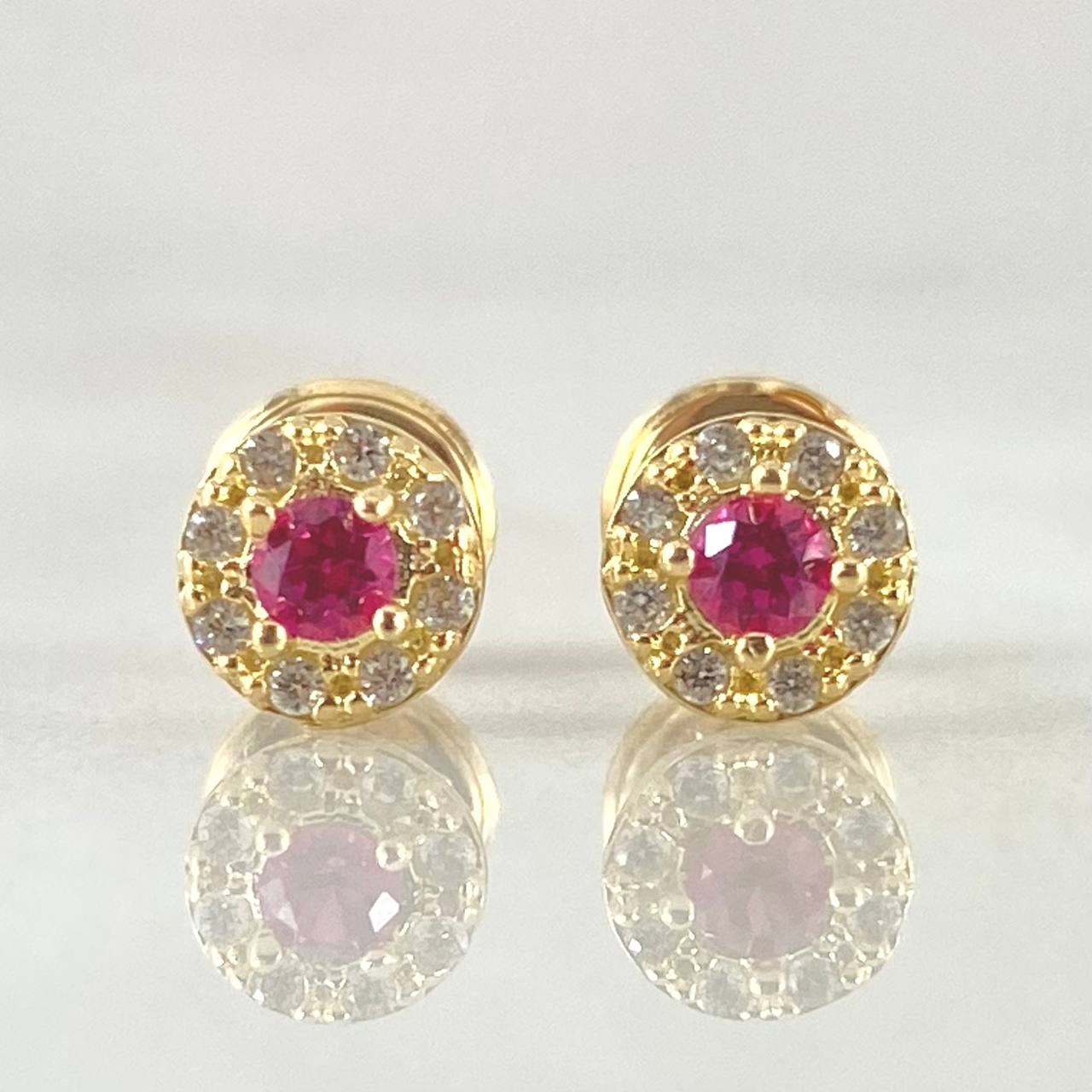 Stud Earrings Halo 0.9gr / 18K Gold *