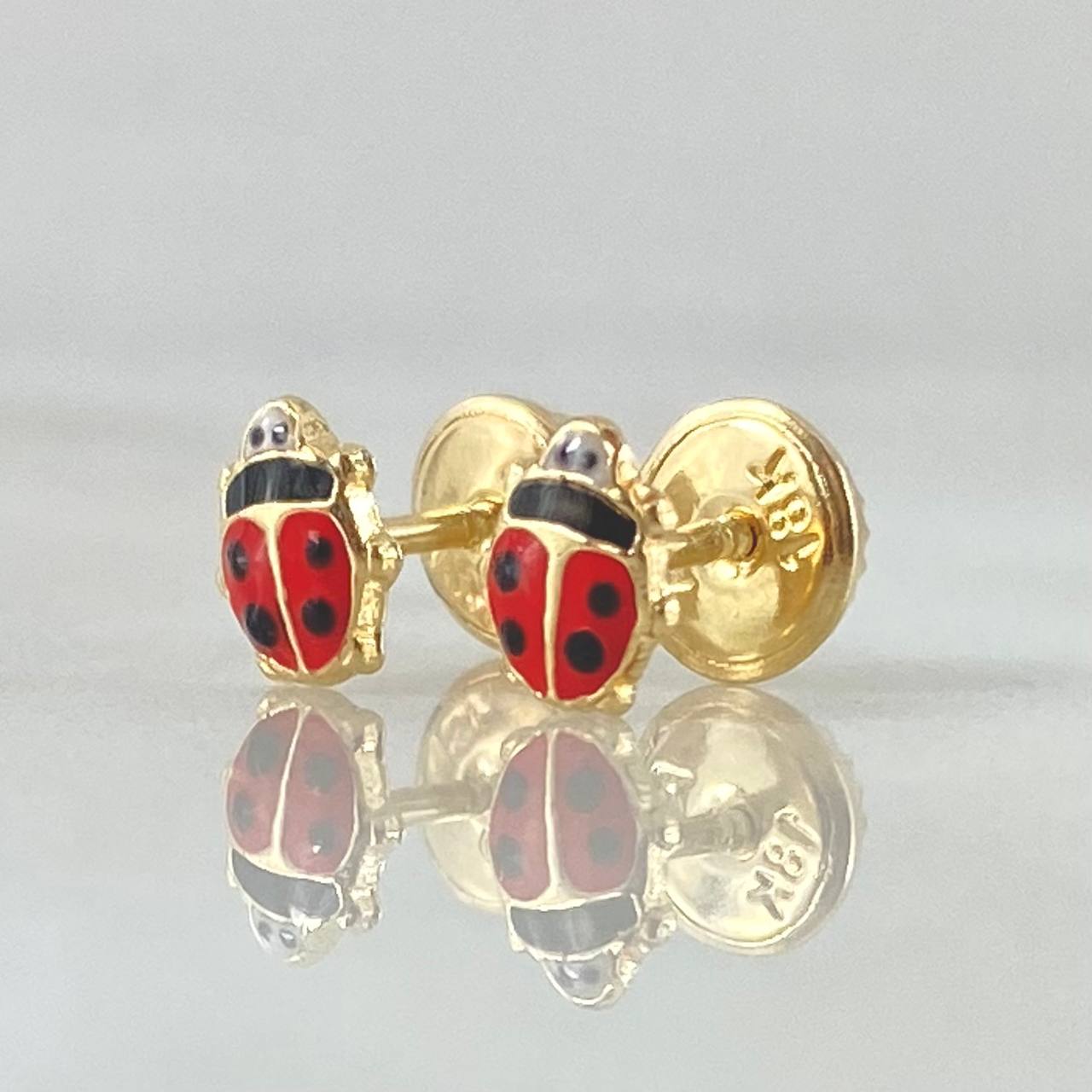 Ladybug Stud Earrings 0.55gr / 18K Gold