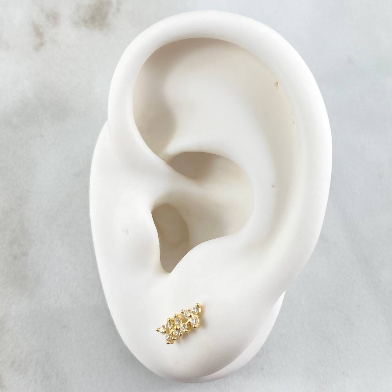 Stud Earrings Arch Flowers 0.9gr / 1cm (0.4in) / 18K Gold ©