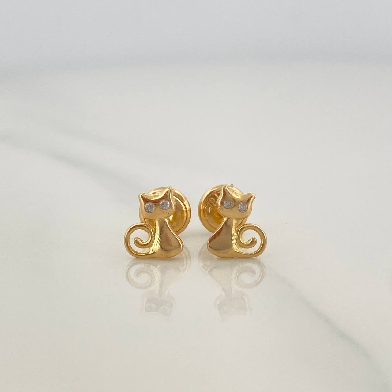 Topos Gato 0.95gr / 5.9mm Oro Amarillo 18K %