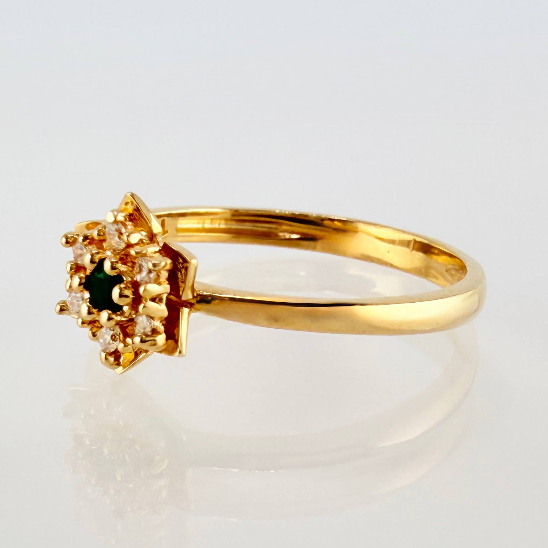 Anillo Estrella 2.05gr / T7 / Oro Amarillo 18K