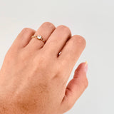 Anillo Solitario Ojos 1.15gr / T5 / Oro Amarillo 18K