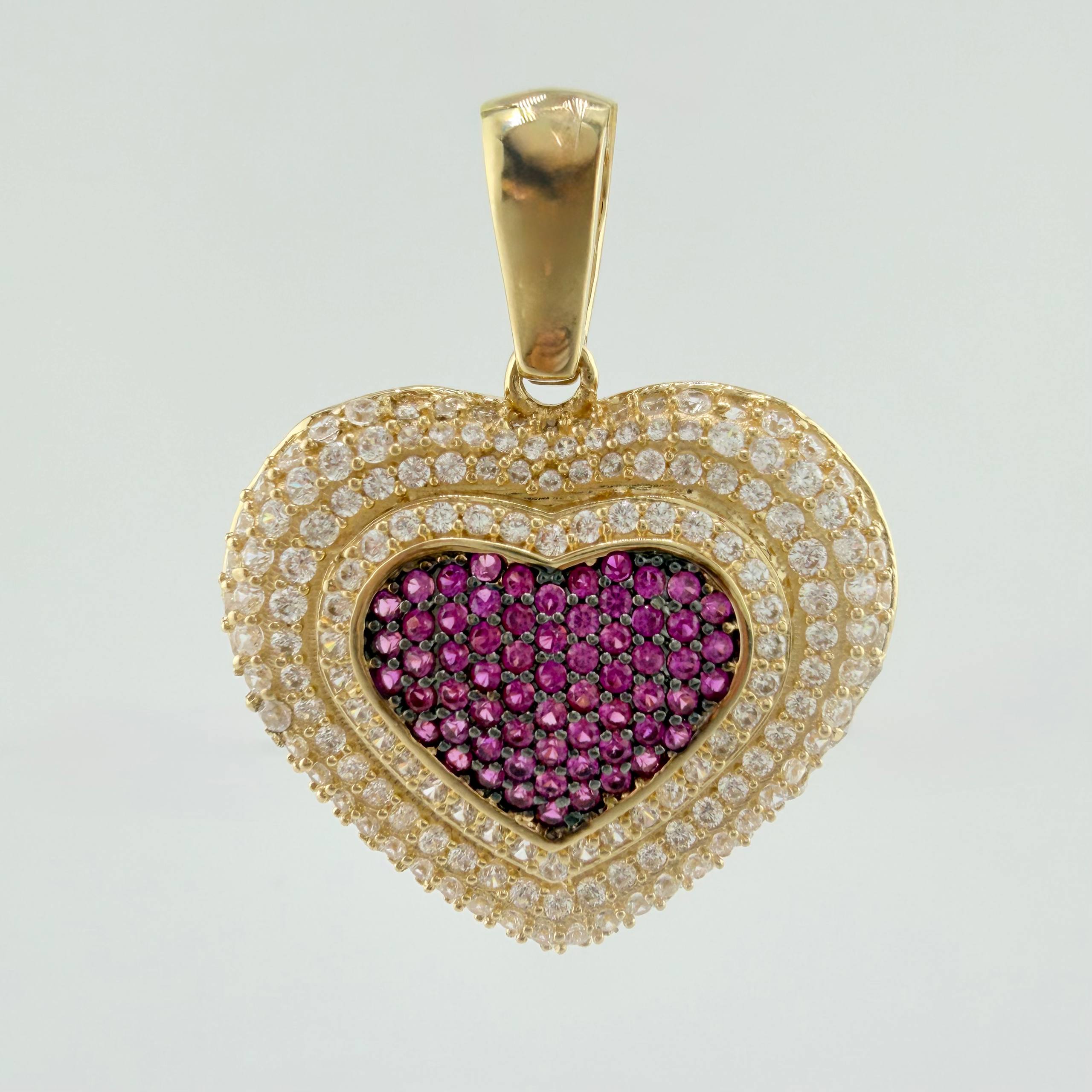 Dije Halo Corazon Tupido 8.85gr / 1 1/4 in / Oro Amarillo 18K ©