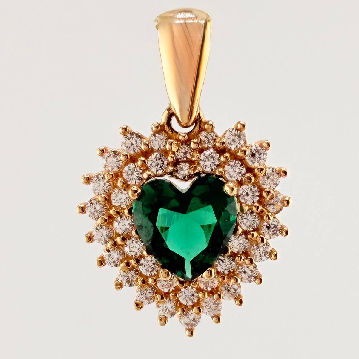 Pendant Halo Heart 2.05gr / 3/4 in / Yellow Gold 18K ©