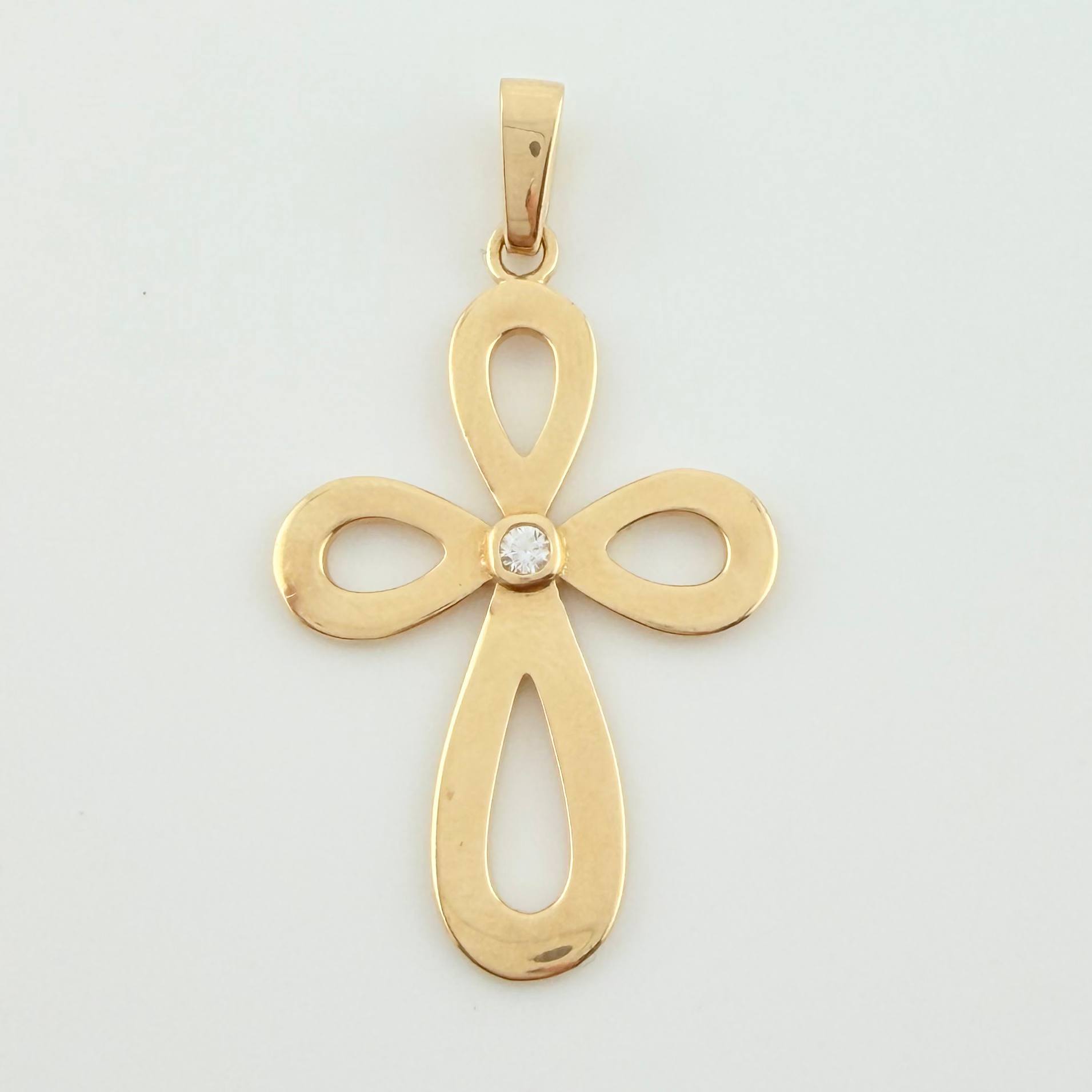 Dije Cruz Floreada 2.7gr / 1 1/2 in / Oro Amarillo 18K *